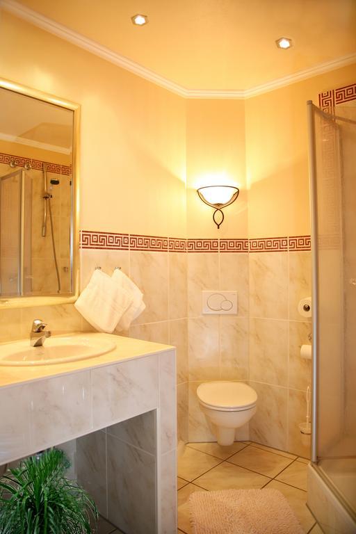 Landhotel Zur Post Bad Konig Room photo